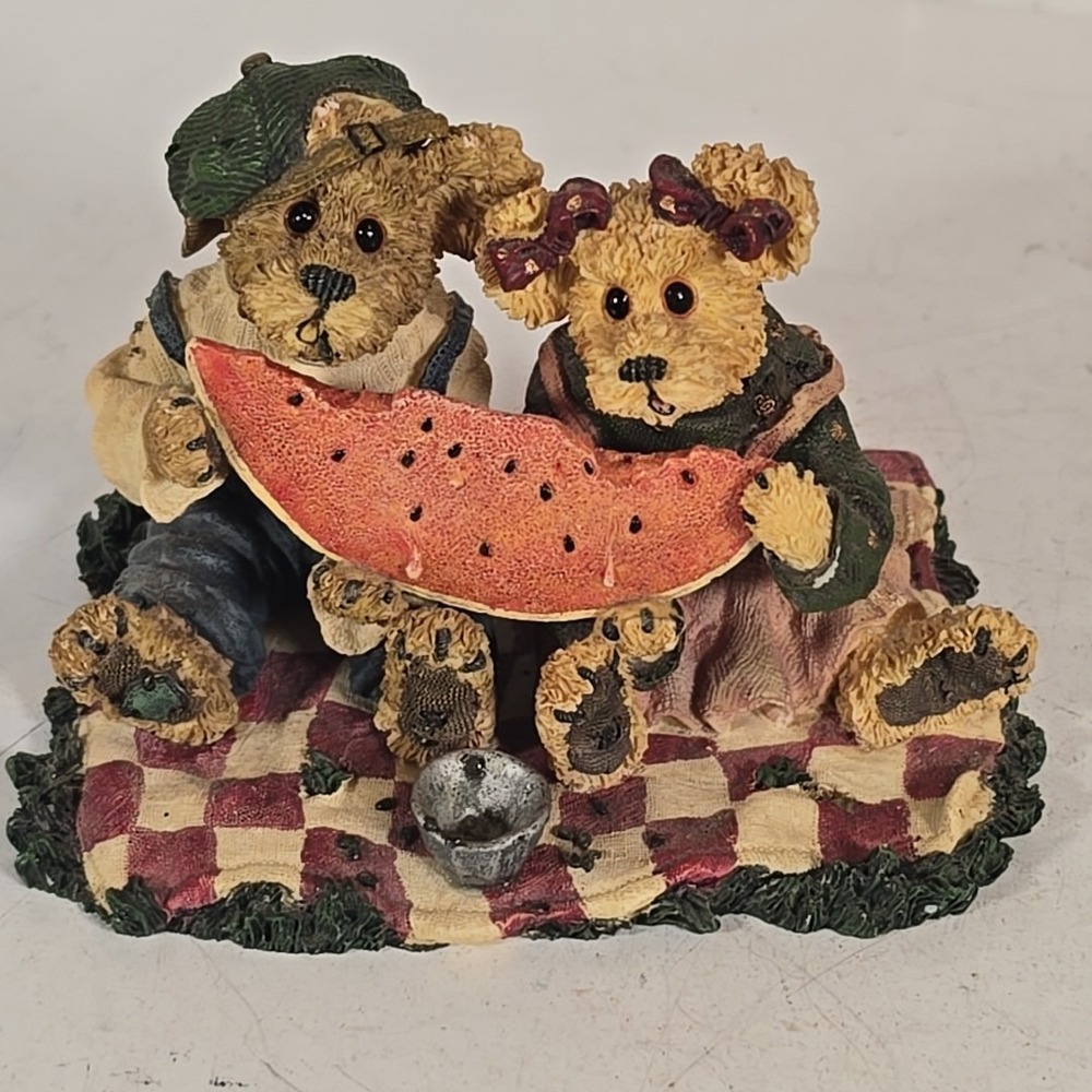 Boyds Bears Bearstones Buster Melonie McRind Sweet Memories Figurine 227749